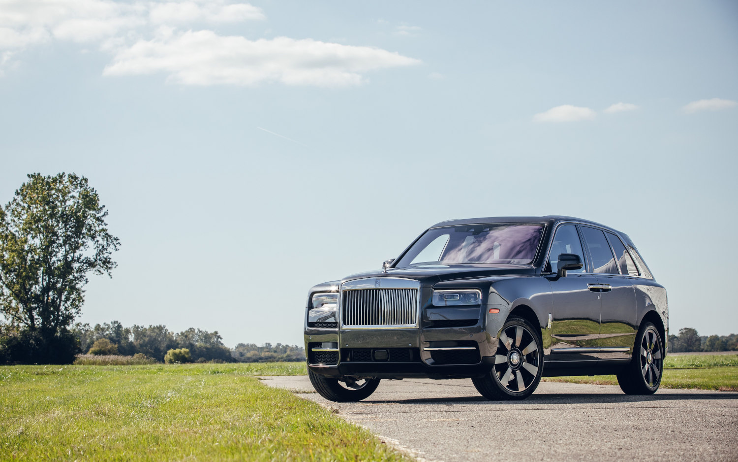 Comparison Rolls Royce Cullinan 2019 Vs Bmw X7 Iperformance 2019